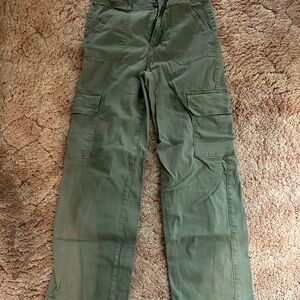 Women’s Green Cargo Pants